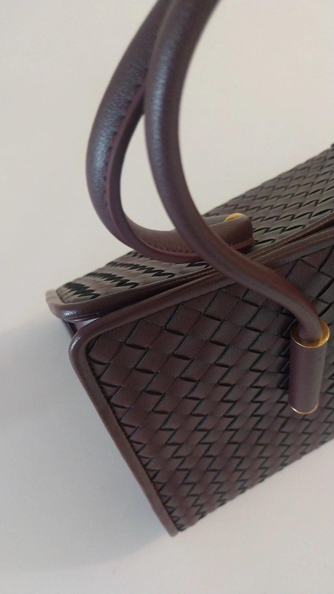 PRE-ORDER   THE CITY tote  Burgundy