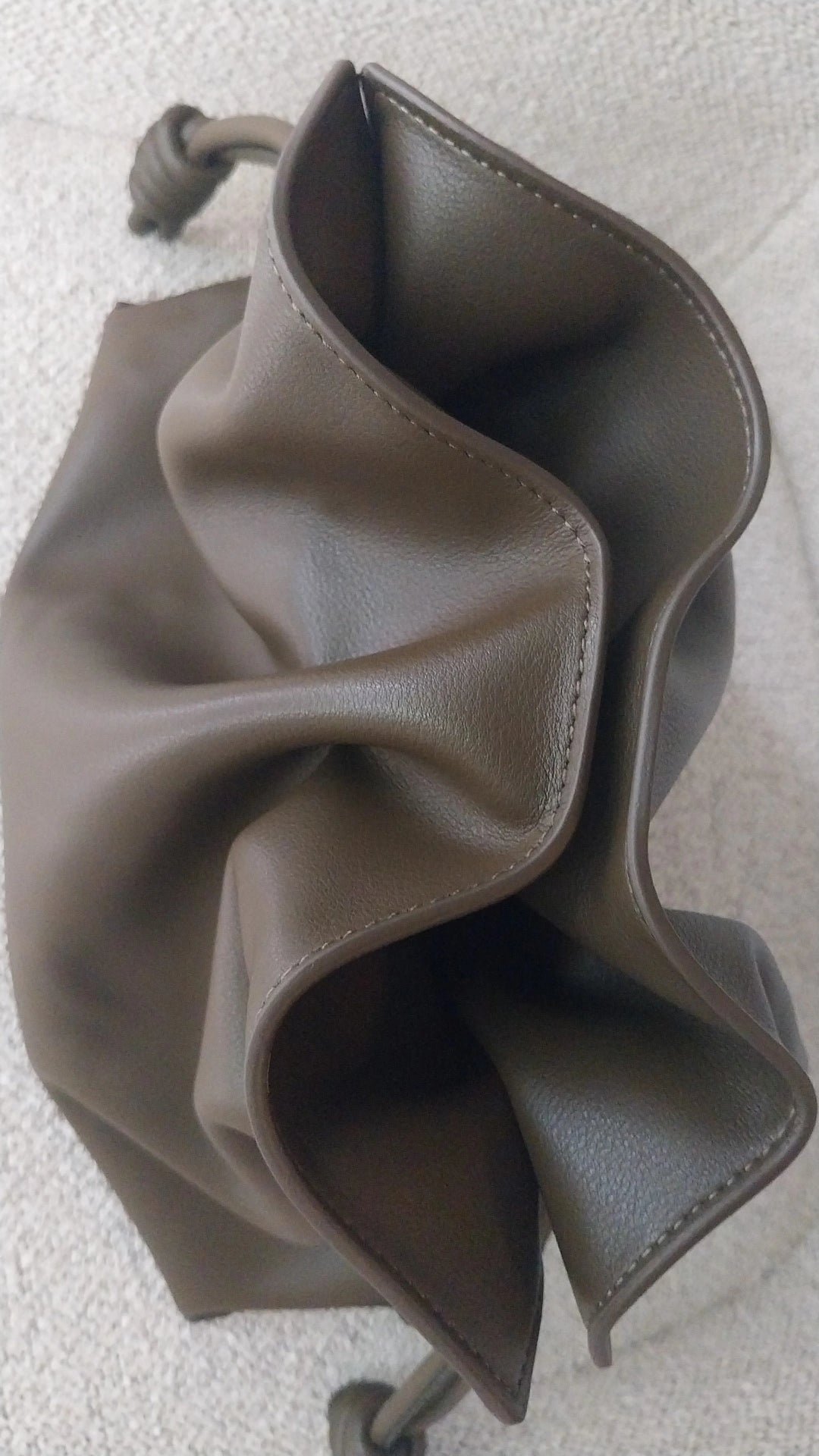 AURA Verde oliva scuro