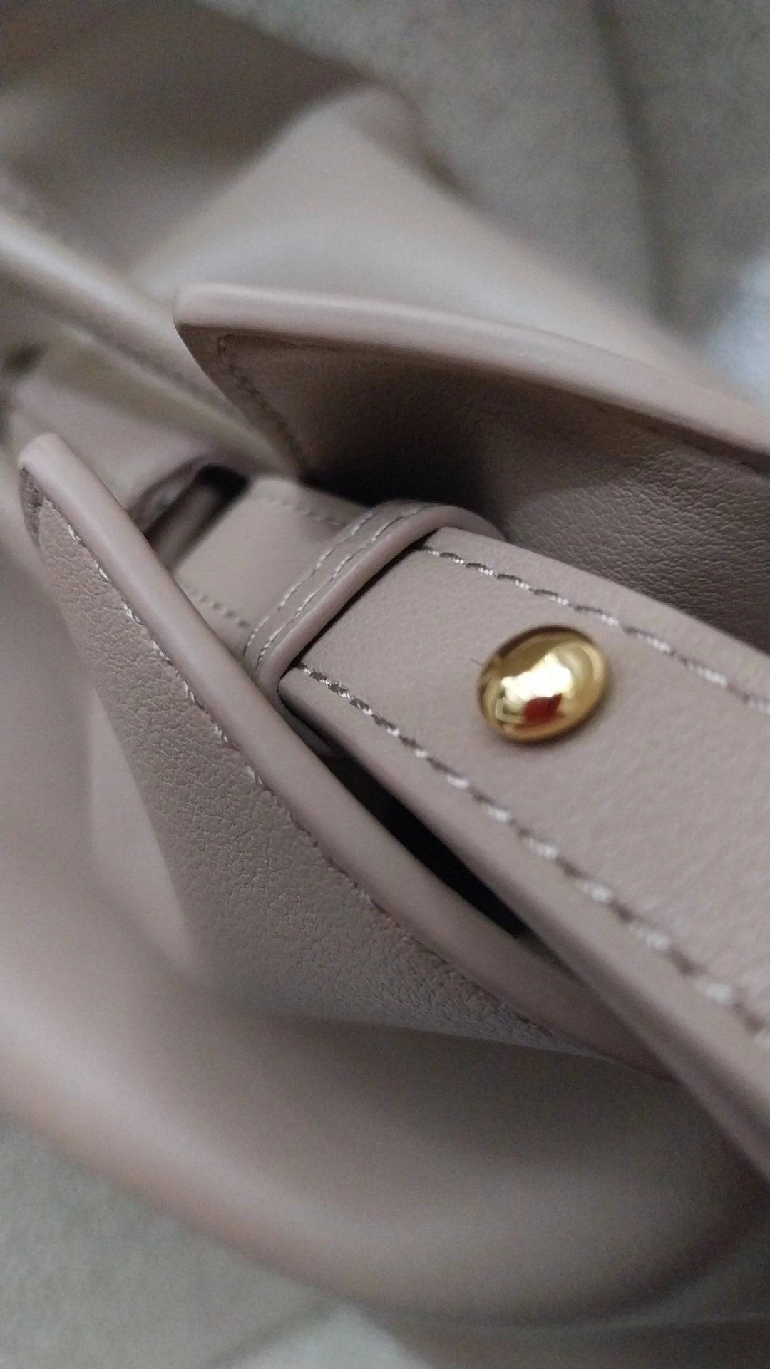 AURA Taupe chiaro