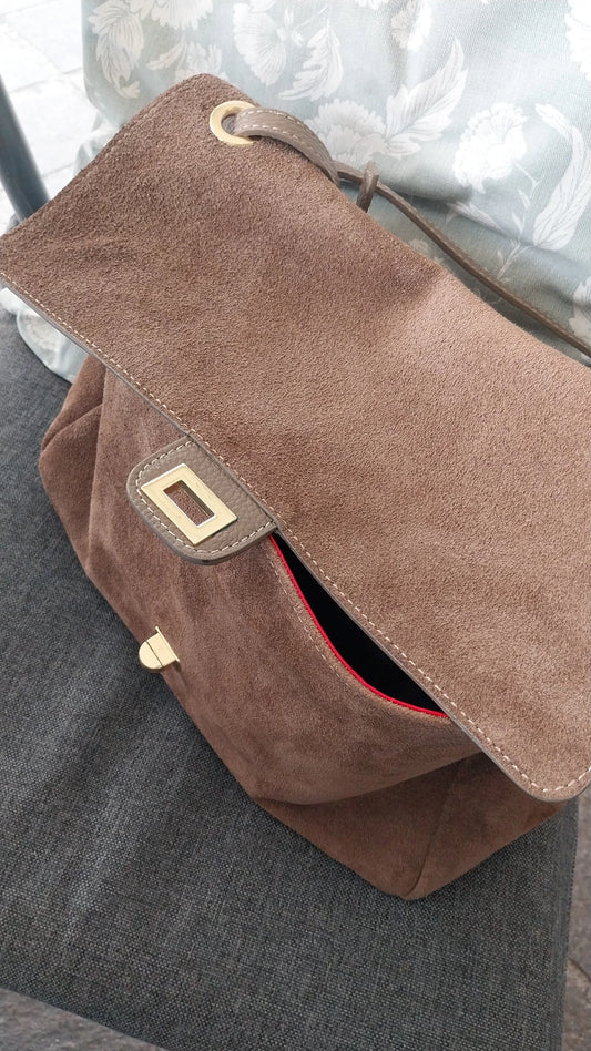 AURELIA flap bag  medium     Taupe scuro