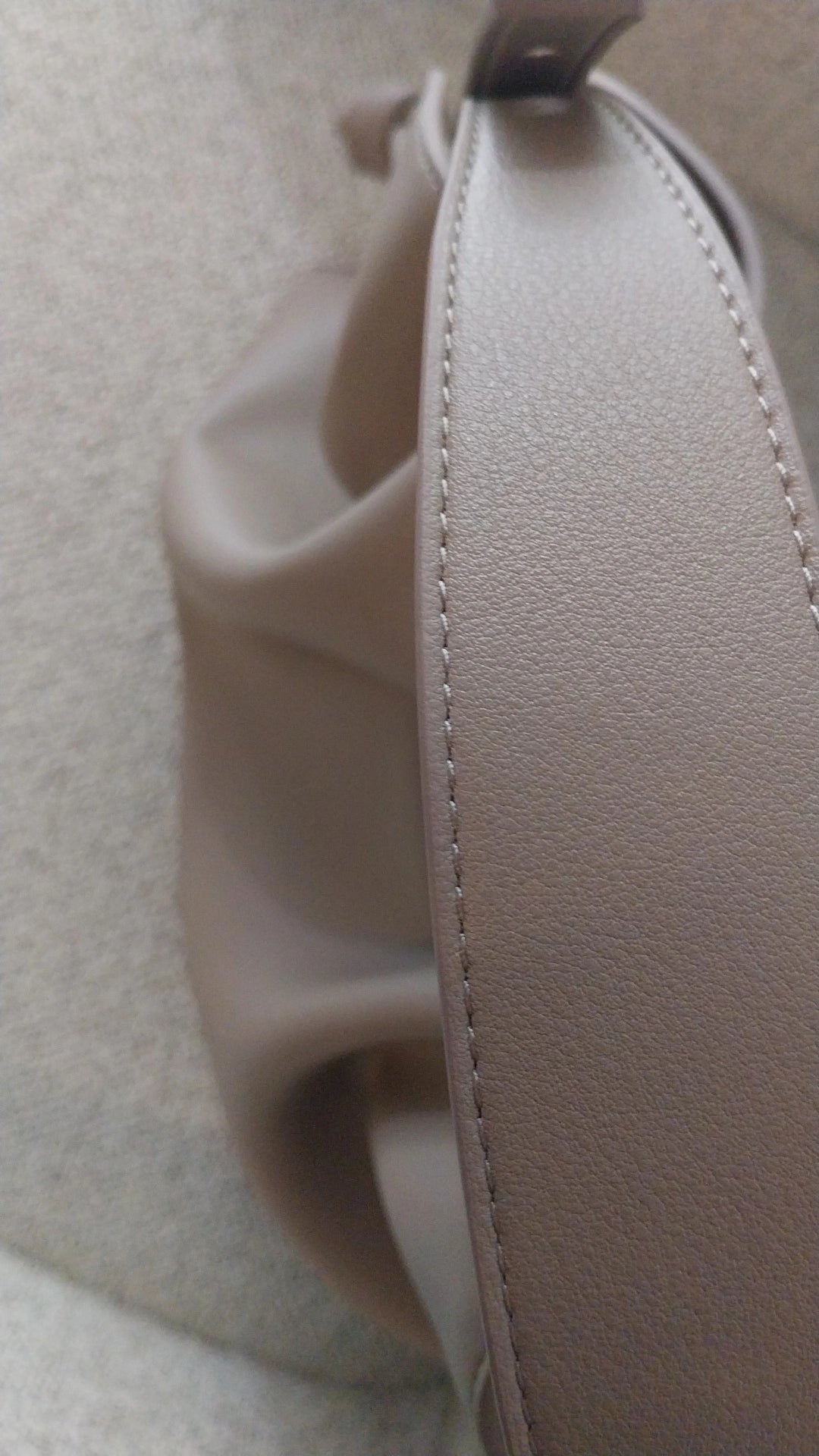 AURA Taupe chiaro