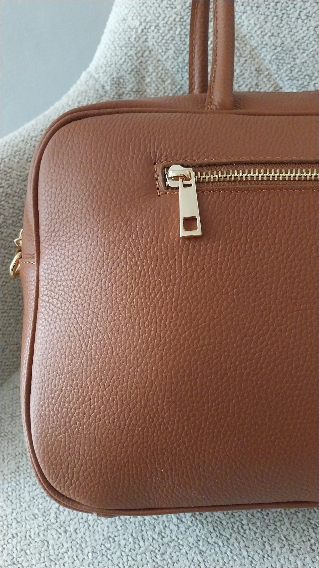 ESCAPE Shoulder bag  Cuoio